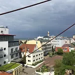 Ankerplatz Warnemuende - Direkte Strandnaehe Mit Leuchtturmblick